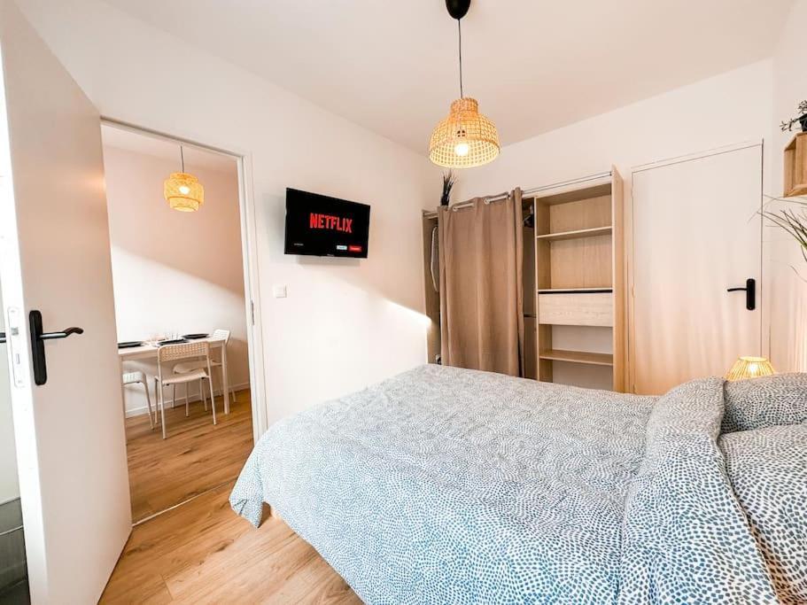 Nouveau ** Le Raffine Au Coeur De Guingamp ** Parking Esterno foto